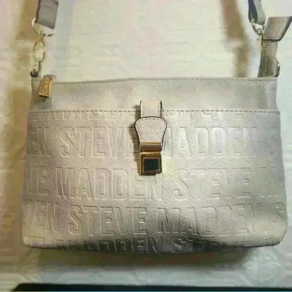 Steve Madden  Purse - Picture 1 of 15